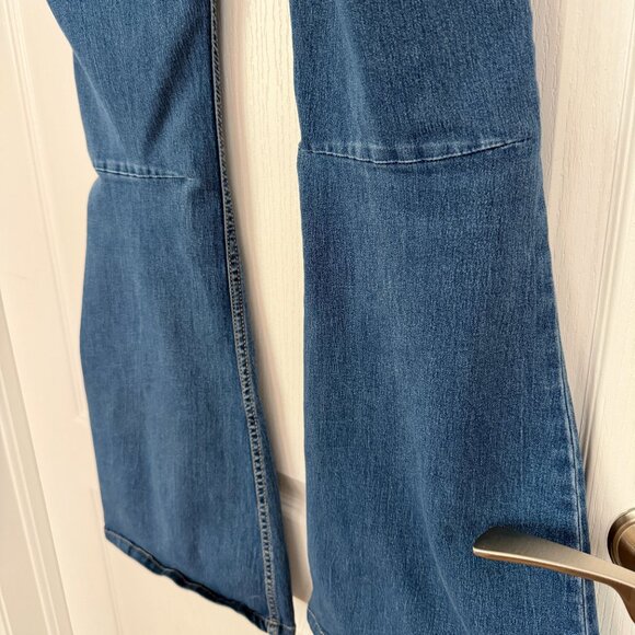 Free People We the Free Penny Pull-On Flare Jeans Size 30 - Picture 13 of 14